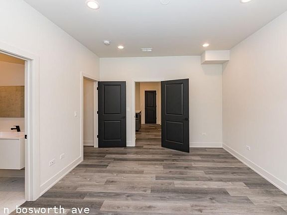 4th image of 1220 N Bosworth Ave #918