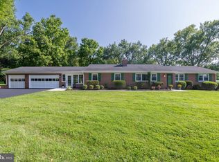 19 Windemere Pkwy, Phoenix, MD 21131