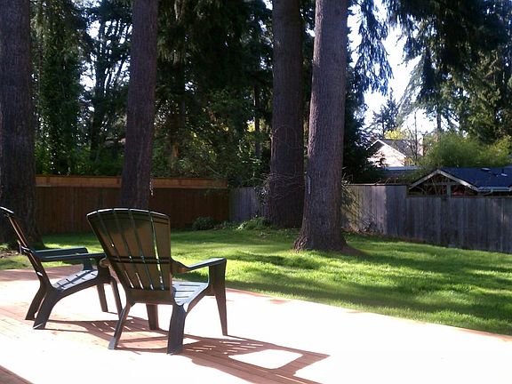 2nd image of 10928 NE 118th St