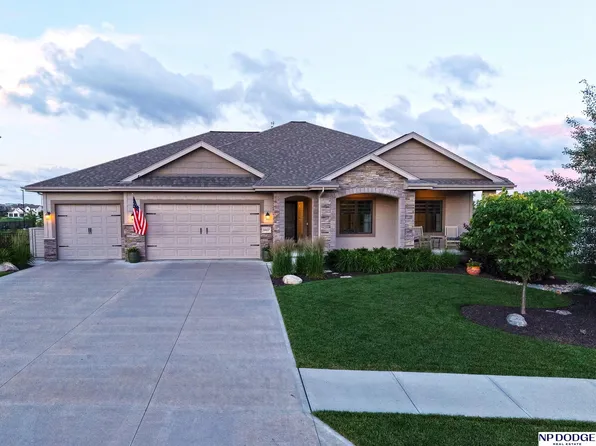 4407 N 189th St, Elkhorn, NE 68022