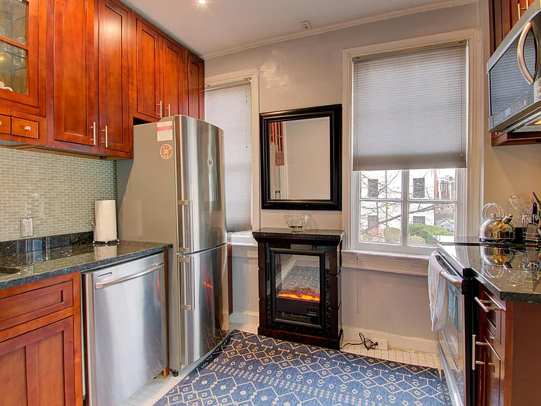 201 S Patrick St #4 — Photo 2