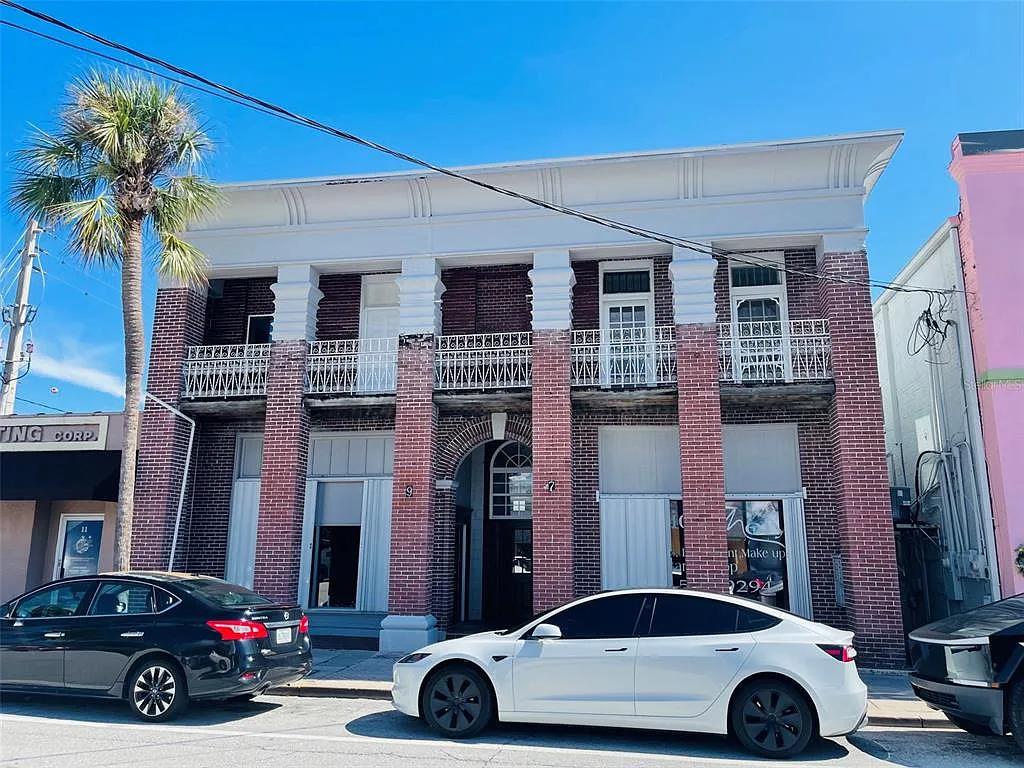 1 bed, 1.0 bath, 600 sqft, $1,350 — Photo 2
