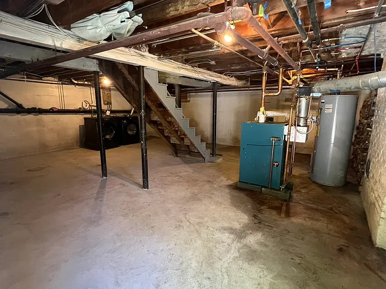 134 Pierce Rd — Photo 36