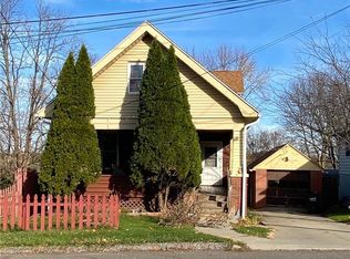 305 E Huston St, Barberton, OH 44203