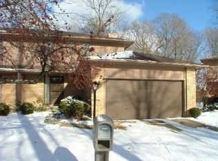 18611 Buccaneer Creek Ln #5, Strongsville, OH 44136