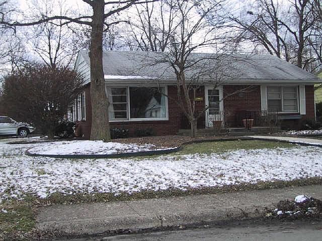 1st image of 5755 N Primrose Ave