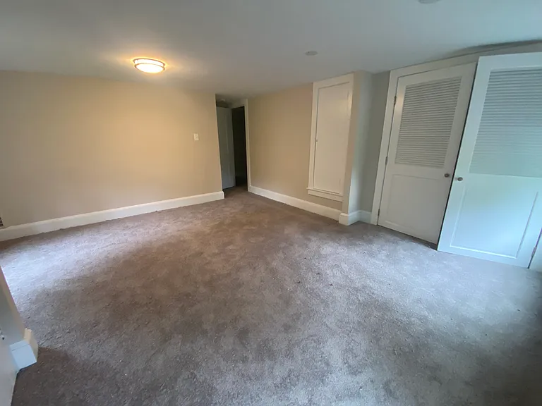 31 W Maple Ave — Photo 15