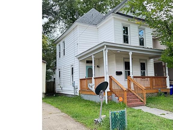 2nd image of 315 W 31st St