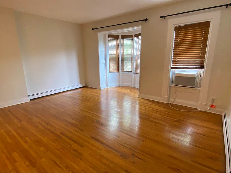 736A Union St #3 — Photo 13