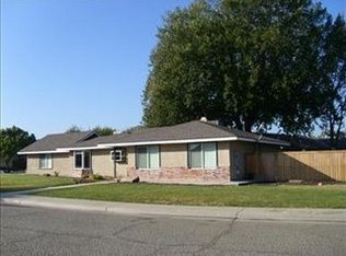 2042 E Cardella St, Firebaugh, CA 93622