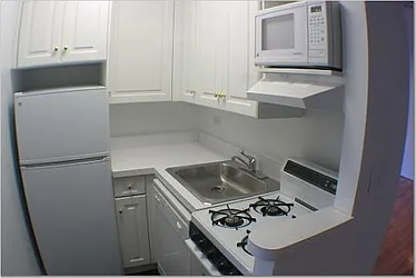 Rented by 4 Points Properties