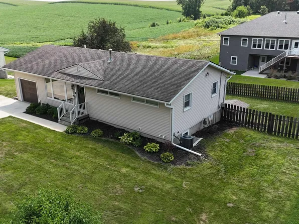 509 Sunrise Blvd, Decorah, IA 52101
