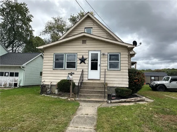 1242 Columbus Ave, Ashtabula, OH 44004