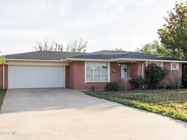 307 Hicks Pl, Levelland, TX 79336