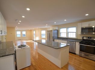 5 Nonantum St #1JX, Newton, MA 02458