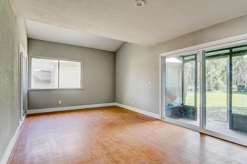 OPEN LIVING SPACE