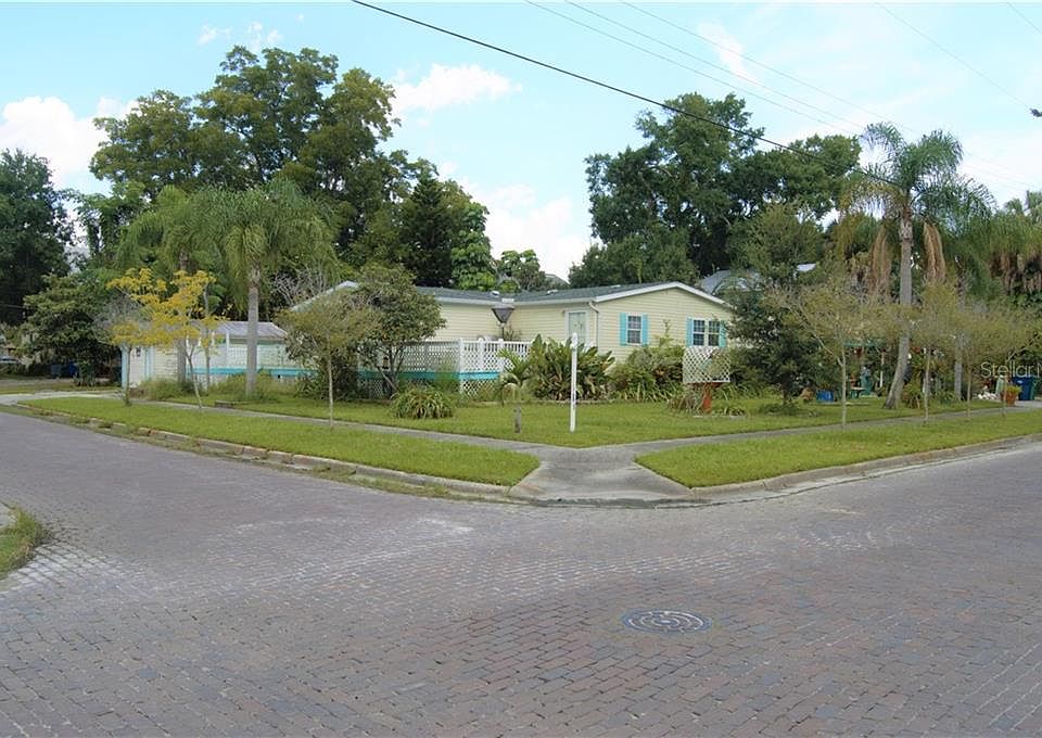 2nd image of 7004 S De Soto St