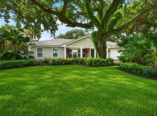 1515 Smugglers Cv, Vero Beach, FL 32963