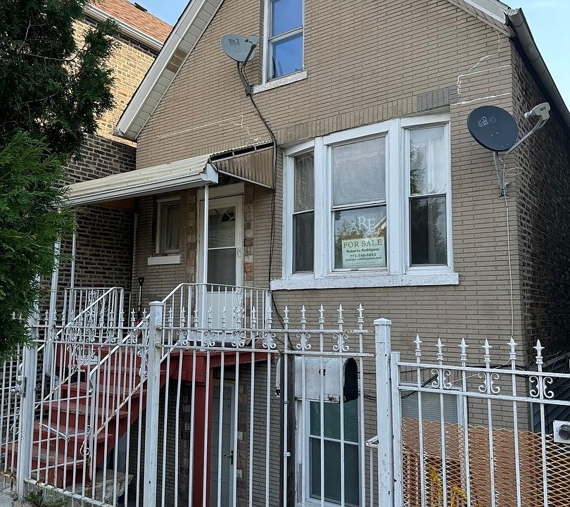 2nd image of 3627 S Paulina St
