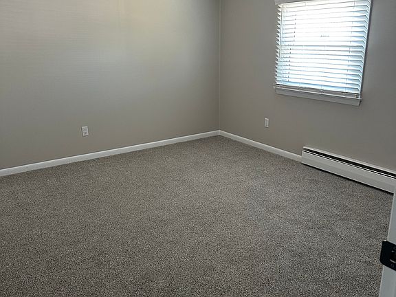 5th image of 1174 Starr Rd #2
