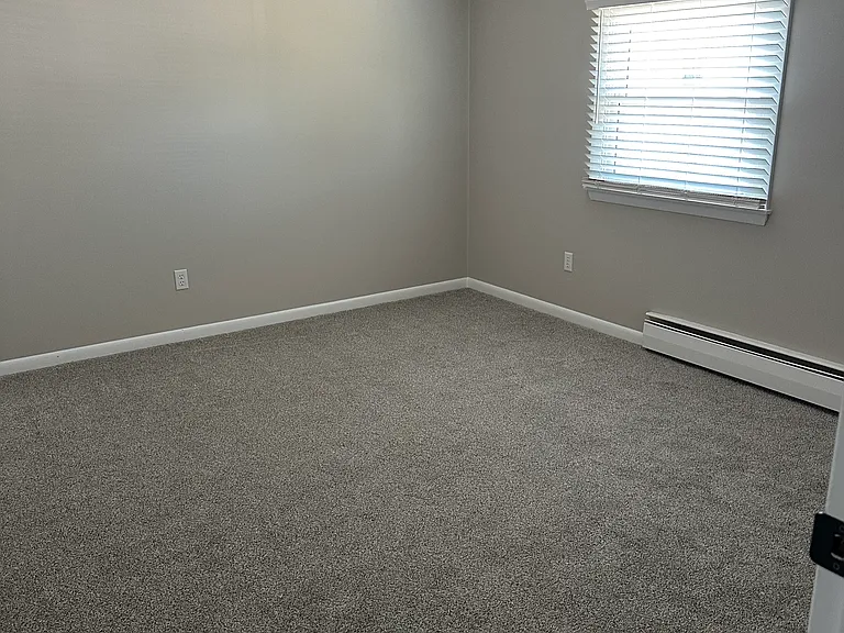 1174 Starr Rd #2 — Photo 5