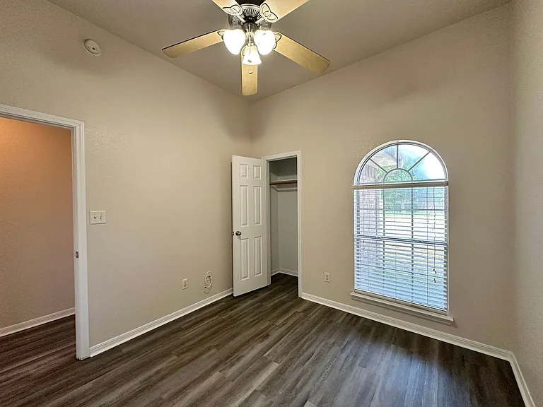 2709 Hydrangea Ave — Photo 31