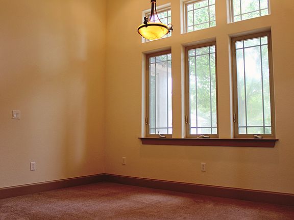 5th image of 4708 Vista Estates Ct