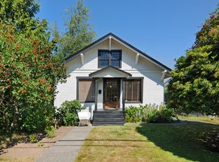 9430 18th Ave SW, Seattle, WA 98106