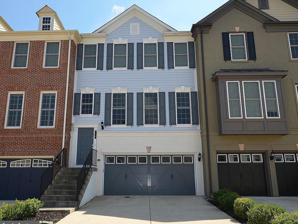 1st image of 536 Glade Fern Ter SE