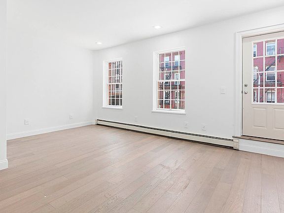 2nd image of 205 E 117th St #2