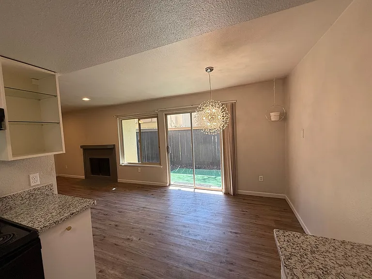 3701 Colonial Dr #201 — Photo 13