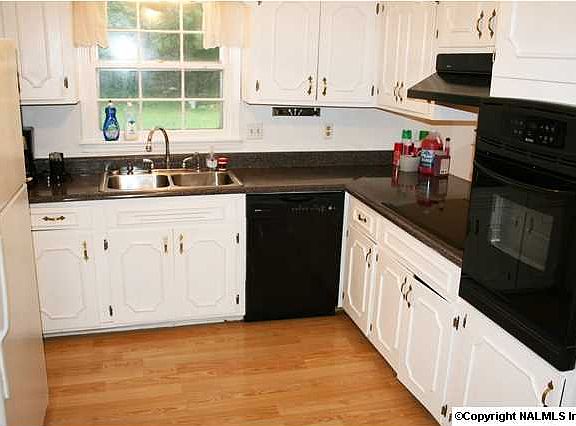 5th image of 5006 Lumary Dr NW