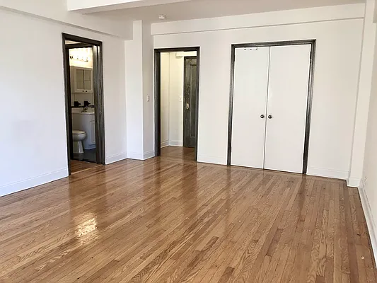 Rented by Spire Group | media 11