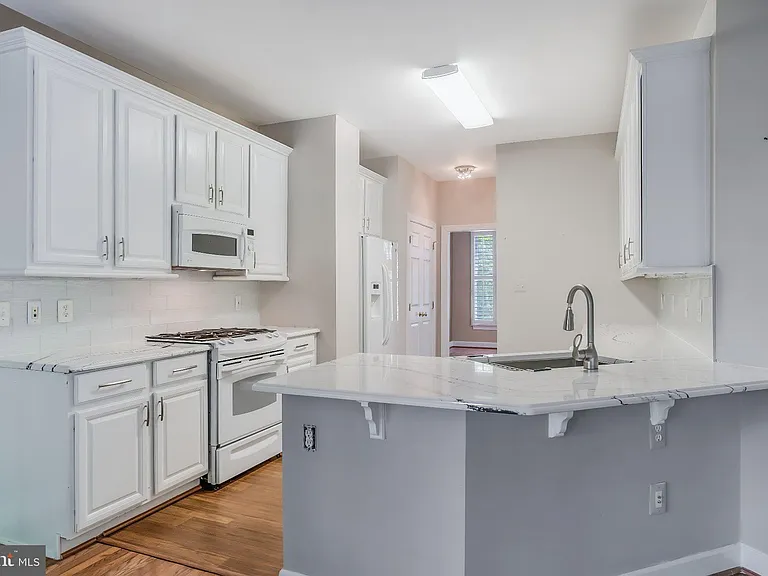 11485 Waterhaven Ct — Photo 25