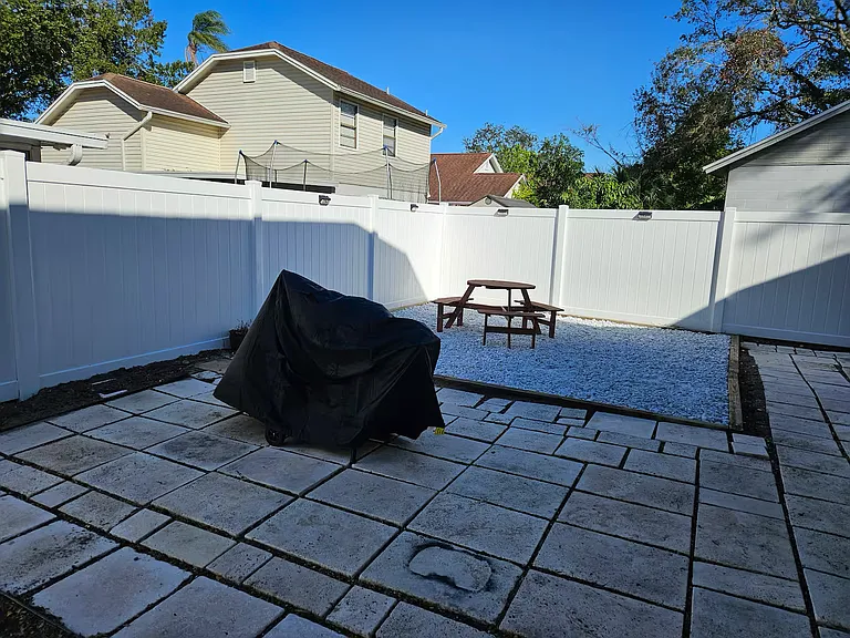 5485 Friarsway Dr — Photo 22