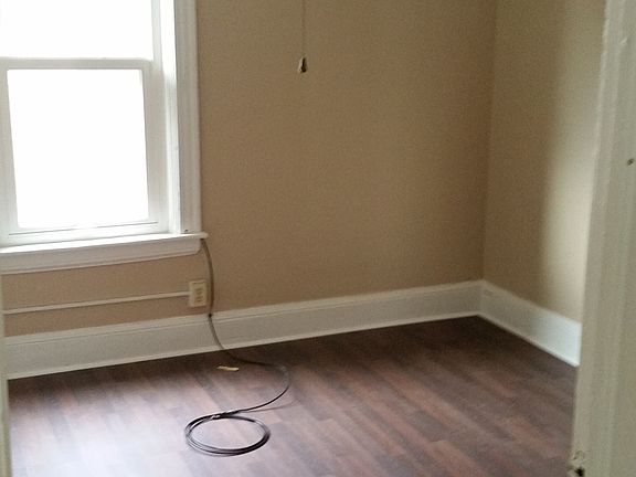 5th image of 1120 Saint Vincent St