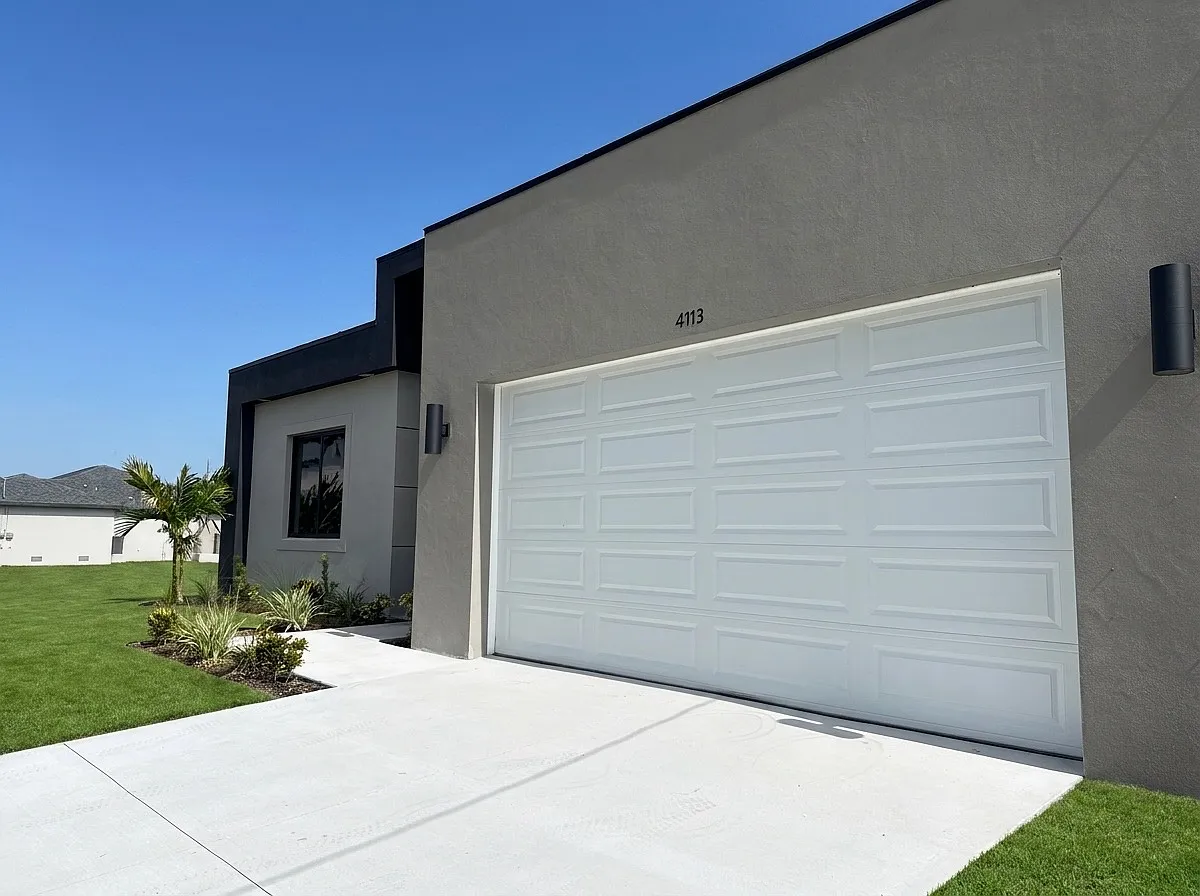 4 bed, 1905 sqft, $2,200 — Photo 3