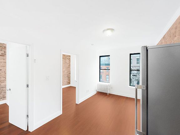 4th image of 504 E 12th St APT 17