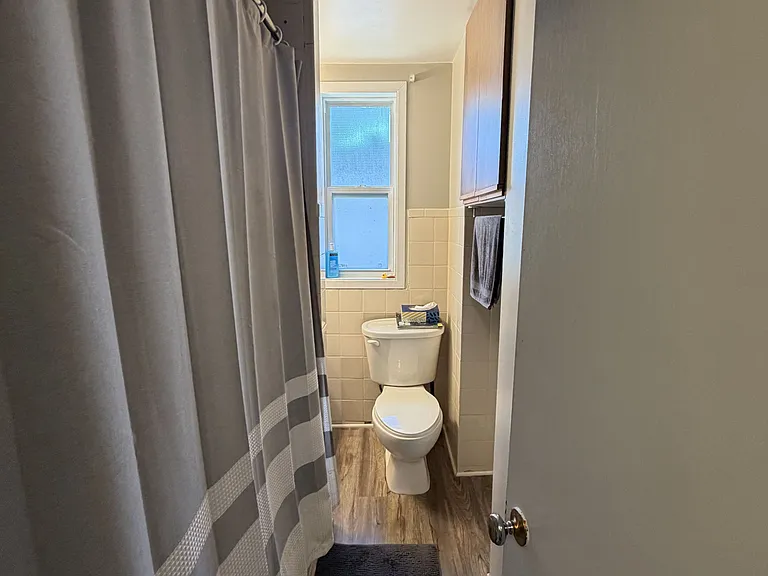 315 Parkdale Ave #B — Photo 11