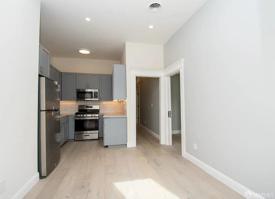 3 bed, 1.0 bath, 1400 sqft, $5,495 — Photo 4