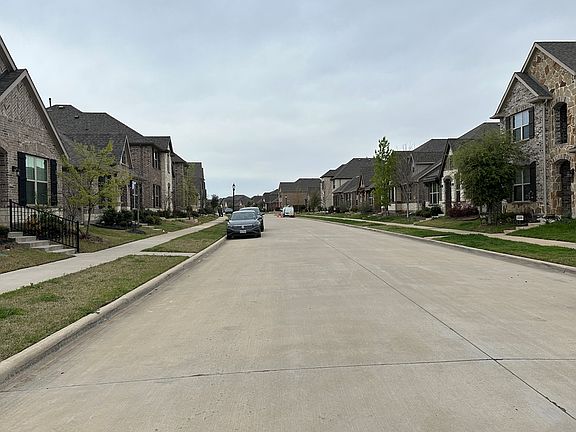 5th image of 2033 Miramar Dr