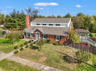201 Vanderbilt Dr, Lexington, KY 40517