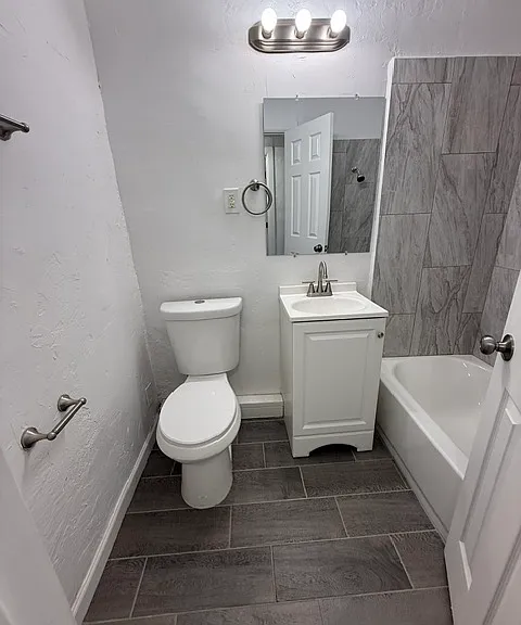 312-338 E 26th St #322 — Photo 8