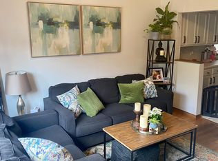 1233 W Draper St #1, Chicago, IL 60614