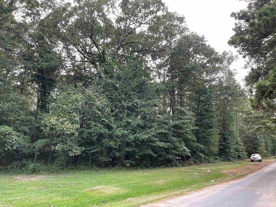 2nd image of Tara Ln
