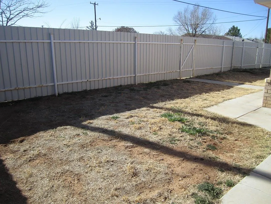 3 bed, 1540 sqft, $1,645 — Photo 3