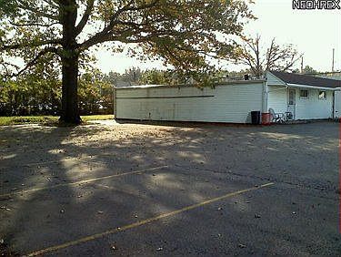 3rd image of 4272 Liberty Ave