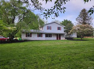 2785 Old Post Rd N, Schnecksville, PA 18078
