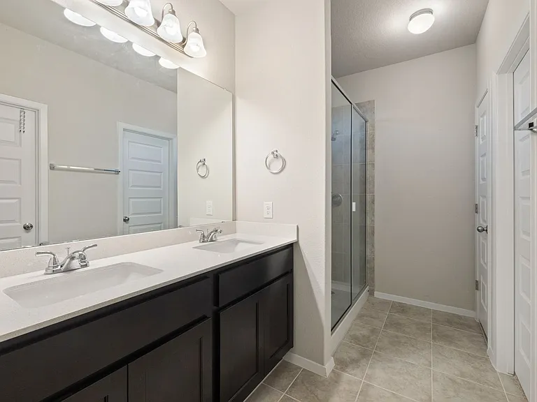 408 Black Opal Dr — Photo 40