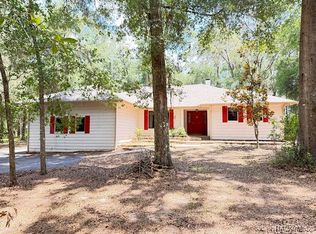 8949 E Floral Acres Ct, Floral City, FL 34436